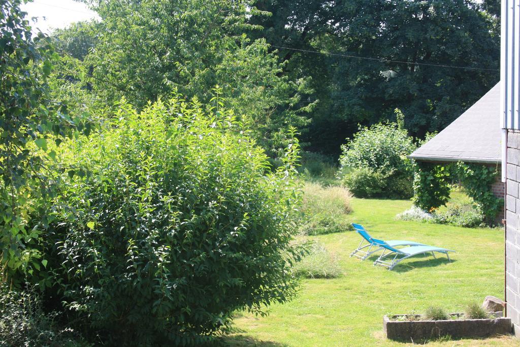 Bed and Breakfast Les Mout'Anes Saint-Hilaire-sur-Helpe Екстер'єр фото