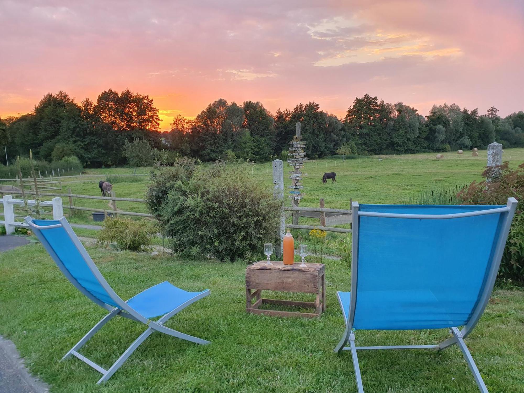 Bed and Breakfast Les Mout'Anes Saint-Hilaire-sur-Helpe Екстер'єр фото