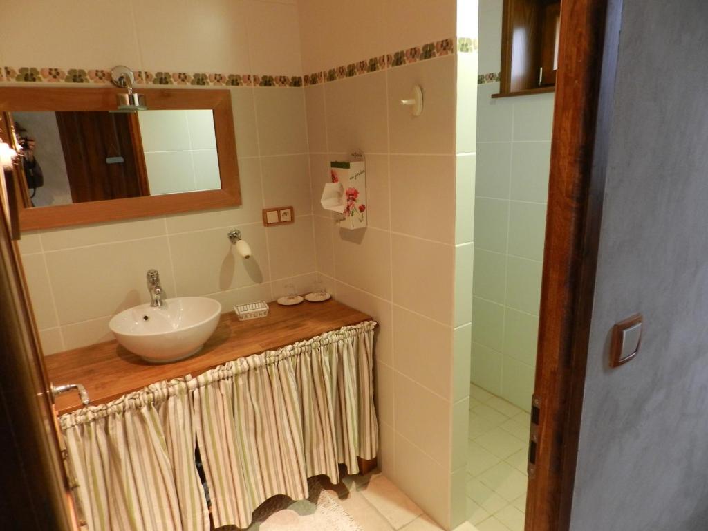 Bed and Breakfast Les Mout'Anes Saint-Hilaire-sur-Helpe Номер фото